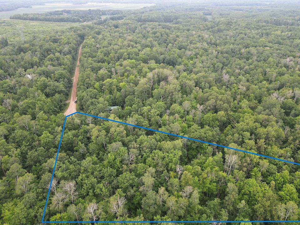 1st image of Woodpecker Ln