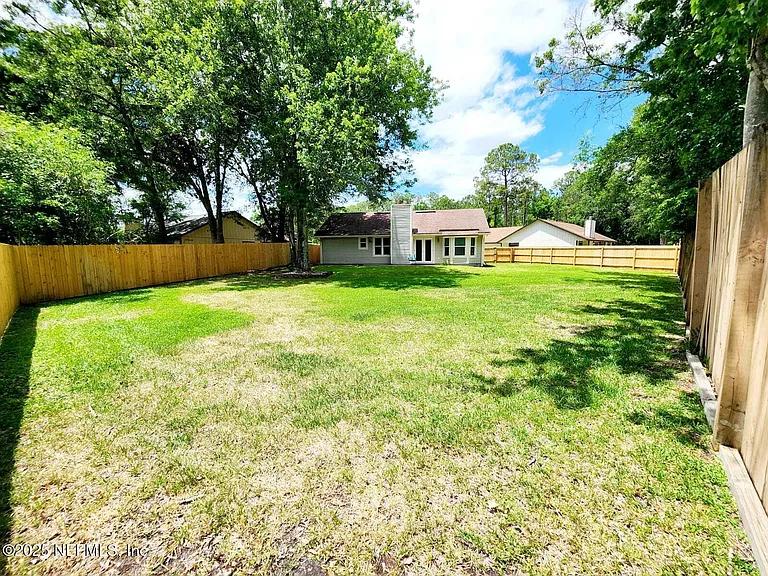 3910 Karissa Ann Pl E — Photo 30