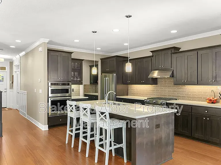 3938 NE 66th Ave — Photo 11