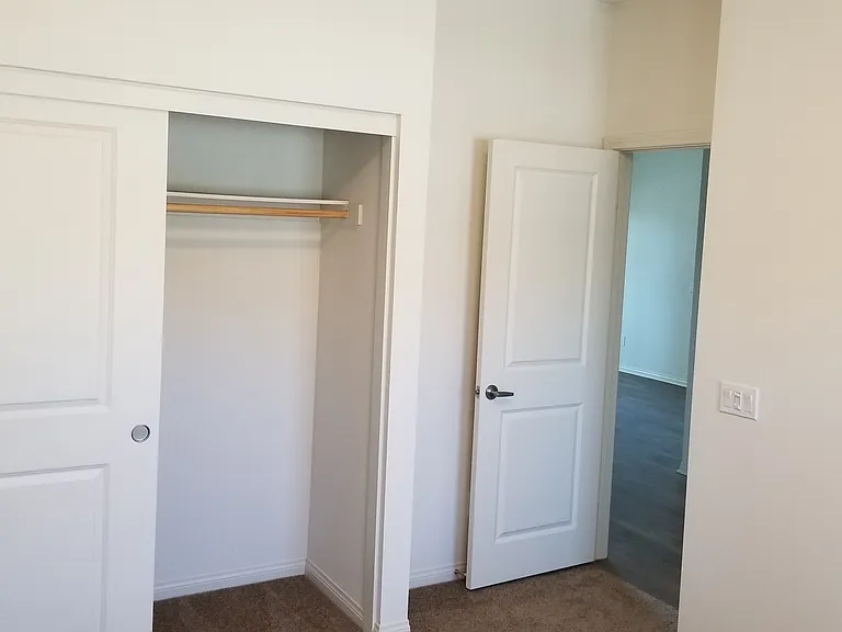 907 W Lincoln Ave #4 — Photo 8