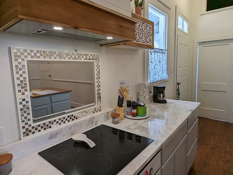 456 Augusta St — Photo 6