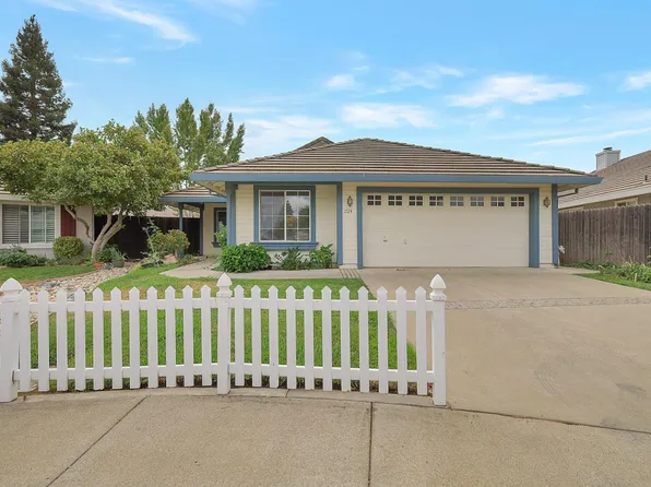 1724 Deerfield Dr, Yuba City, CA 95993
