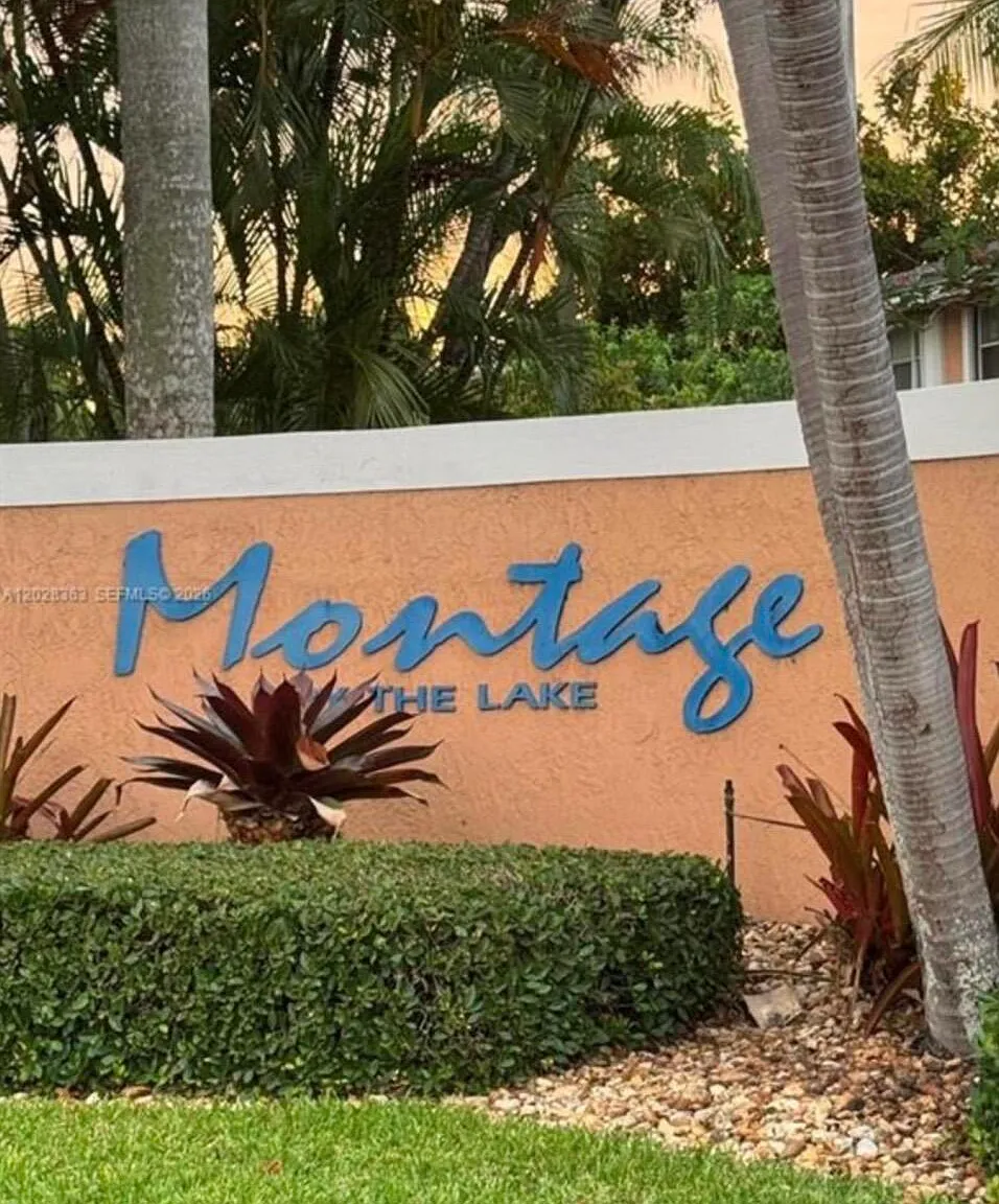 3 bed, 3.5 bath, 1273 sqft, $3,200 — Photo 1