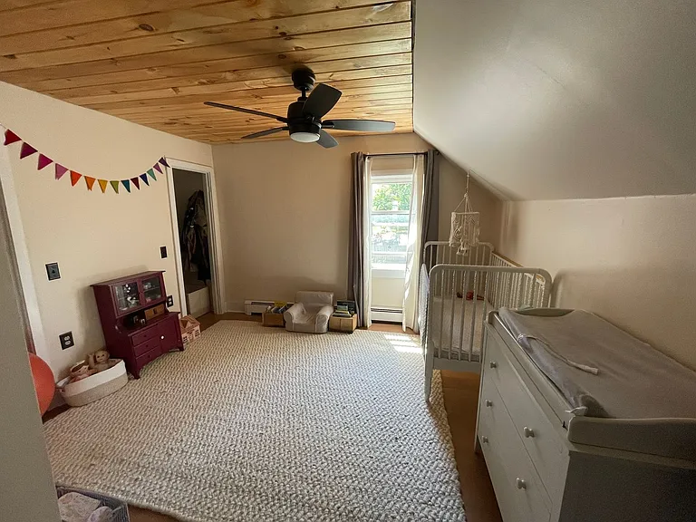 133 S Main St — Photo 17