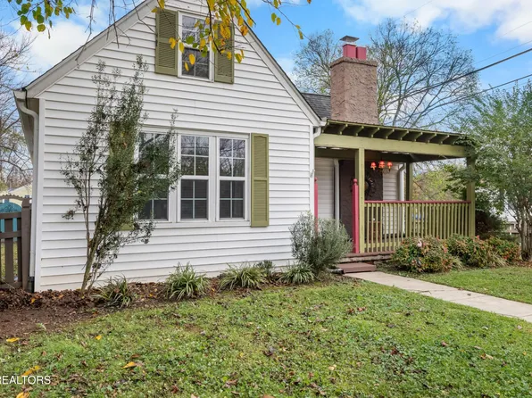 3221 Clearview St, Knoxville, TN 37917