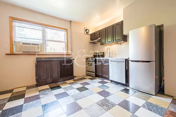 Rented by Brick&Mortar | media 31