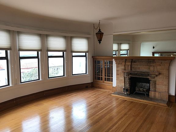 Upstairs unit photo, but the room design is the same.