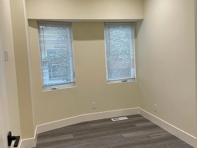 1825 Berkeley Way — Photo 19