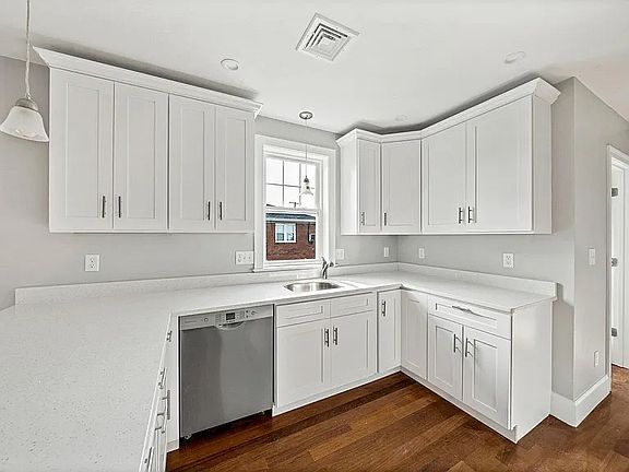 5th image of 12 Miller St #2