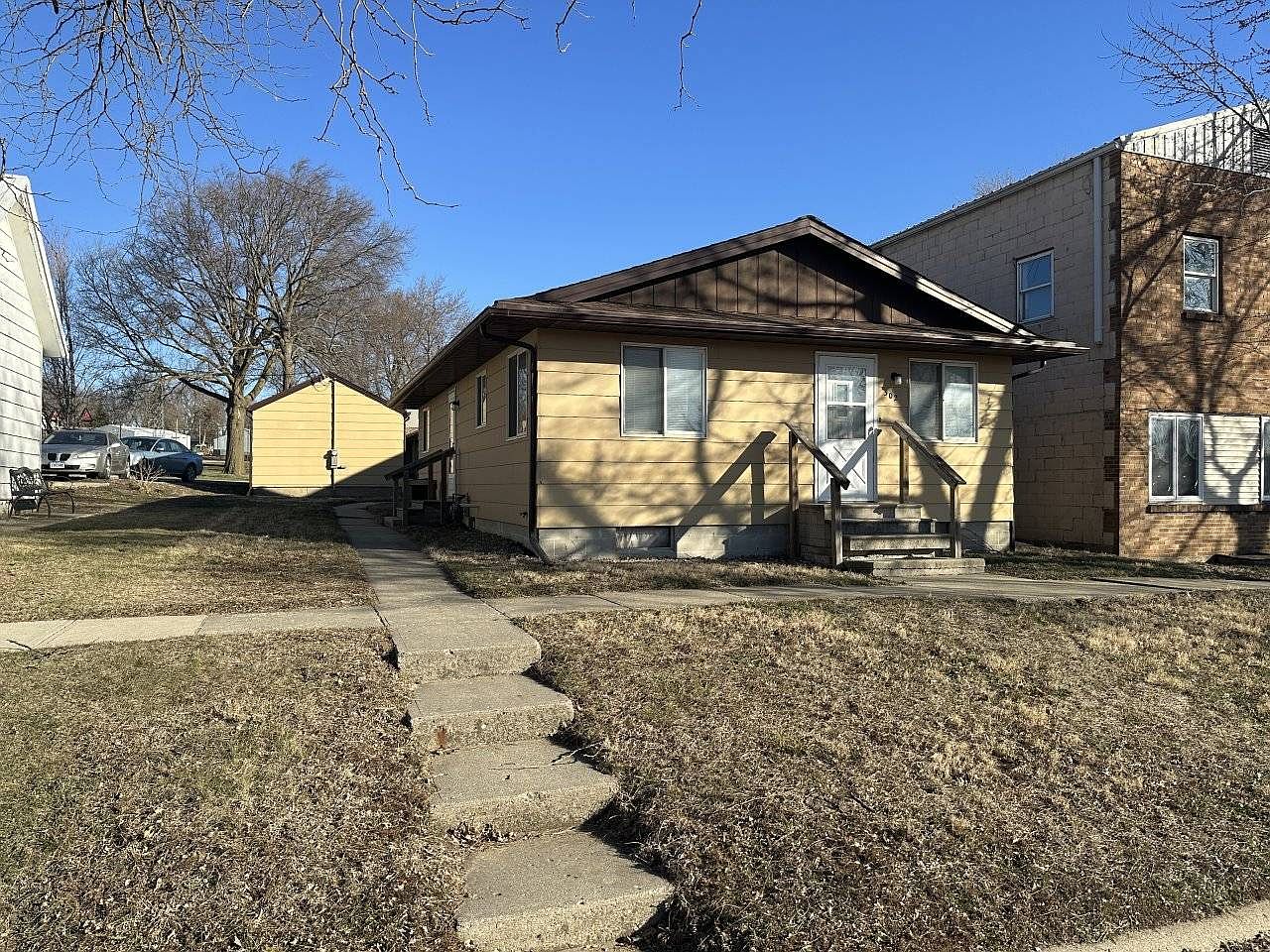 302 W 1st St, Wall Lake, IA 51466 Zillow