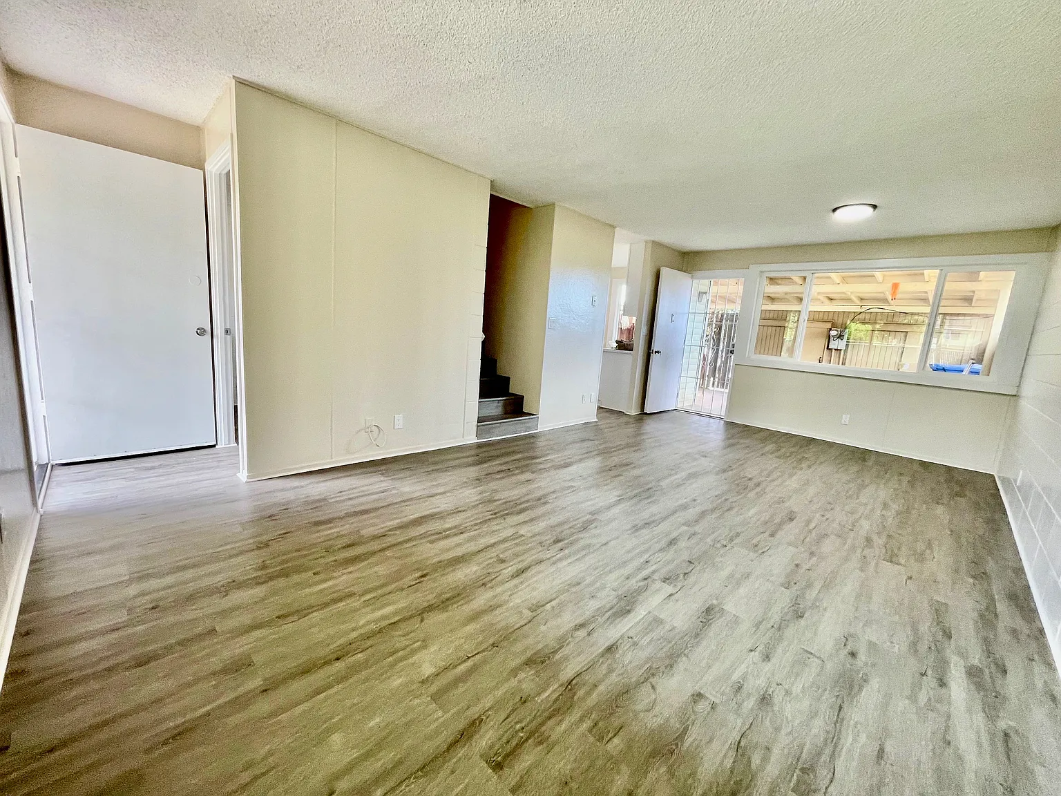 4 bed, 1.5 bath, 1158 sqft, $2,985 — Photo 1