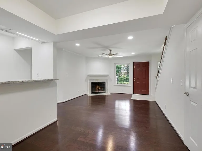 5804 Inman Park Cir #390 — Photo 6