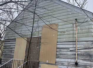 371 Mount St, Gary, IN 46406