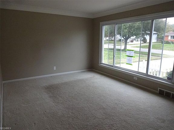 4th image of 13604 Crestway Dr