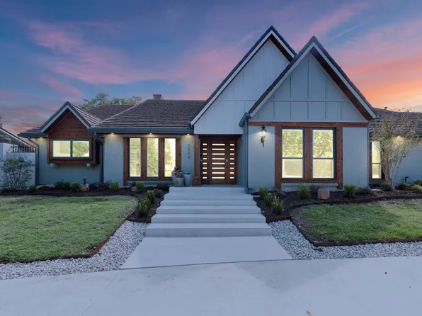 6926 Royal Ln, Dallas, TX 75230