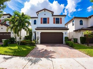 3302 W 97th Ter, Hialeah, FL 33018