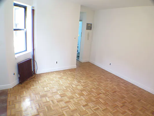 Rented by Glasser Realty LLC | media 16