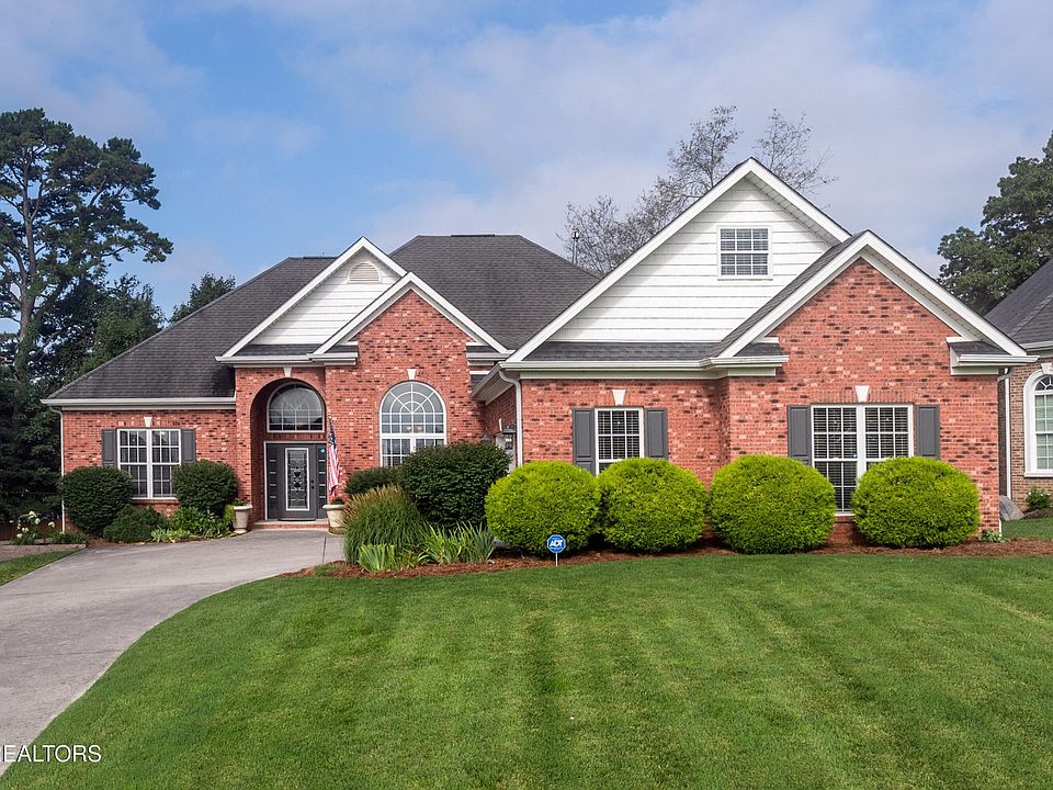 1st image of 3809 Holly Berry Dr