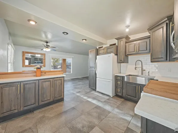 1425 S 11th Ave, Yuma, AZ 85364