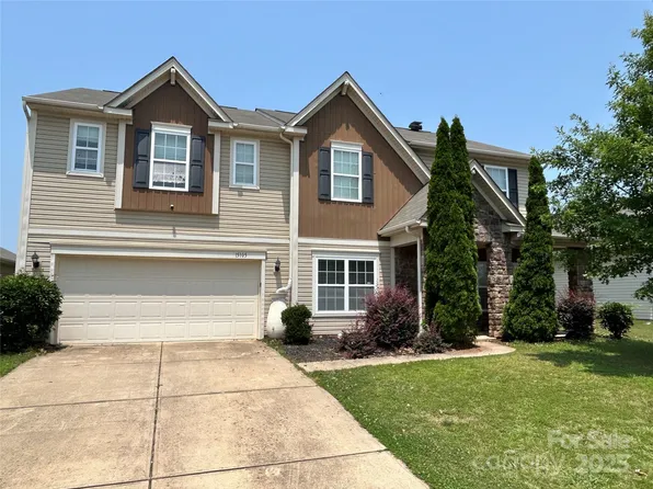15105 Cavanshire Trl, Charlotte, NC 28278