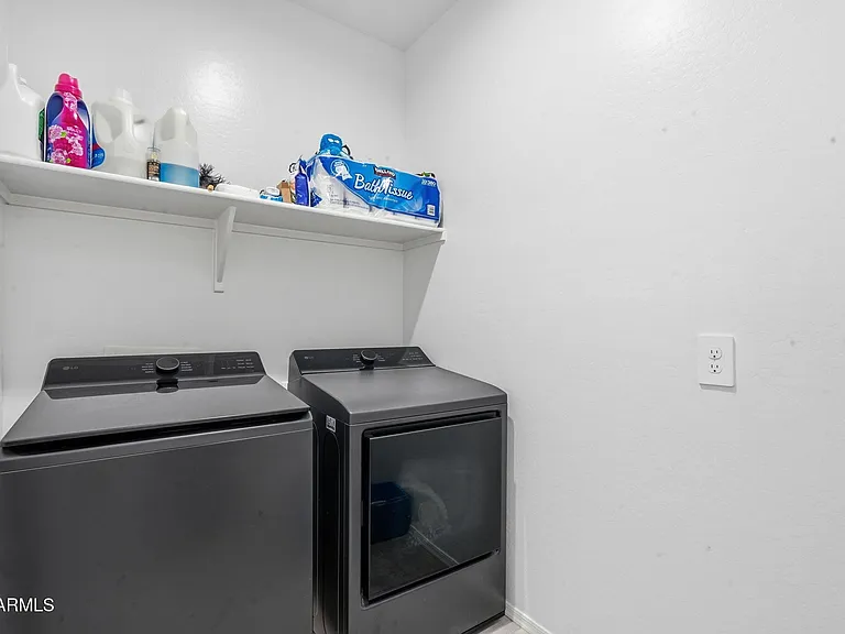 35834 W San Ildefanso Ave — Photo 25