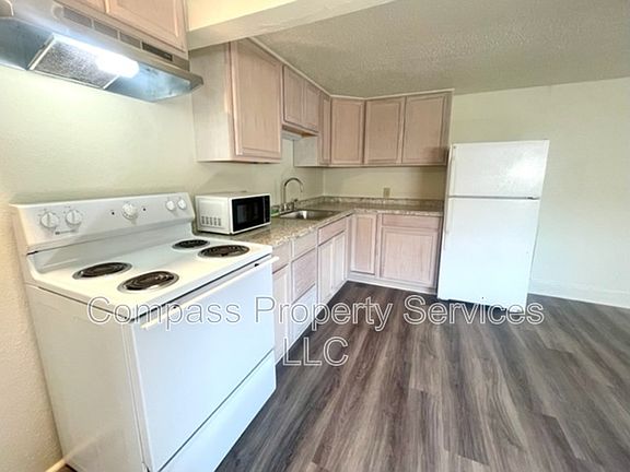 5th image of 1615 West Ave #1615