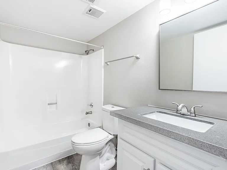 1325 W Guadalupe Rd — Photo 21