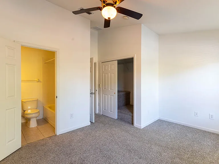 Stockton Dr — Photo 25