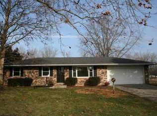 4678 E Armstrong Rd, Leesburg, IN 46538