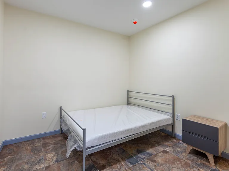 216 N River St #201 — Photo 4