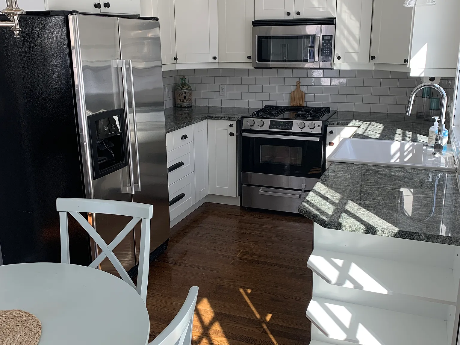 Bedford Cape; 4 Bed, 1.5 Baths — Photo 3