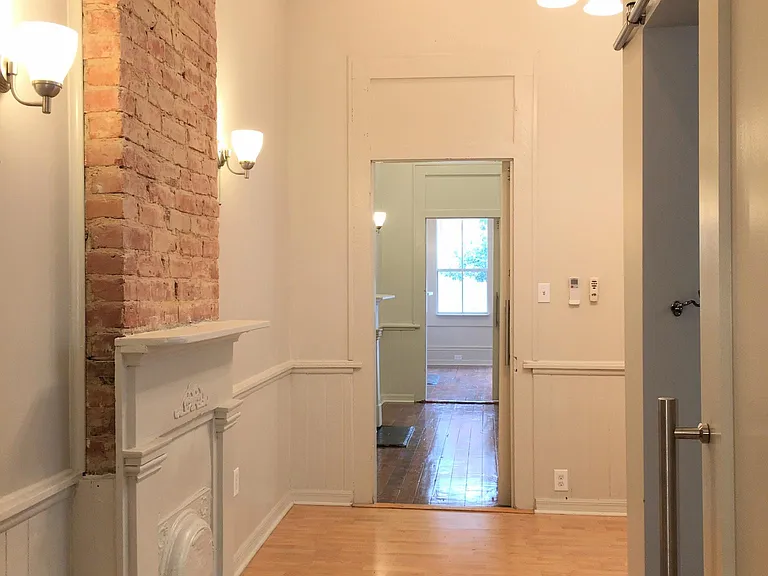 4907 Coliseum St — Photo 4