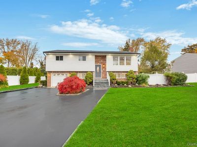331 Gillette Street, Dix Hills, NY, 11746