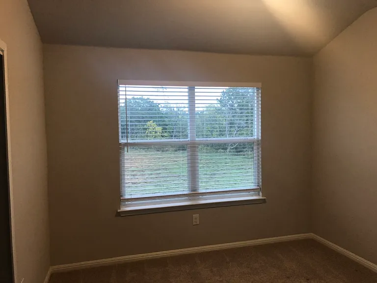 3504 Blazeby Dr — Photo 3