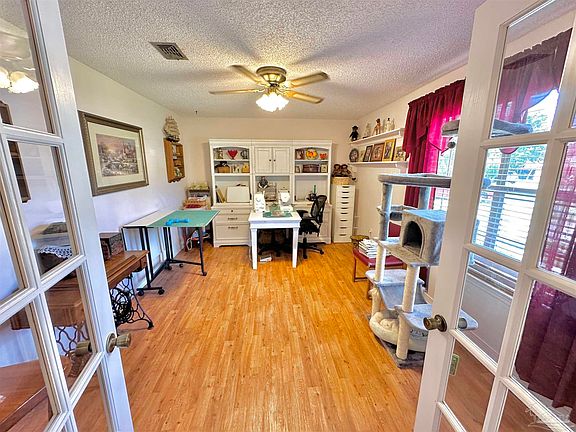 5th image of 2704 Memphis Cir