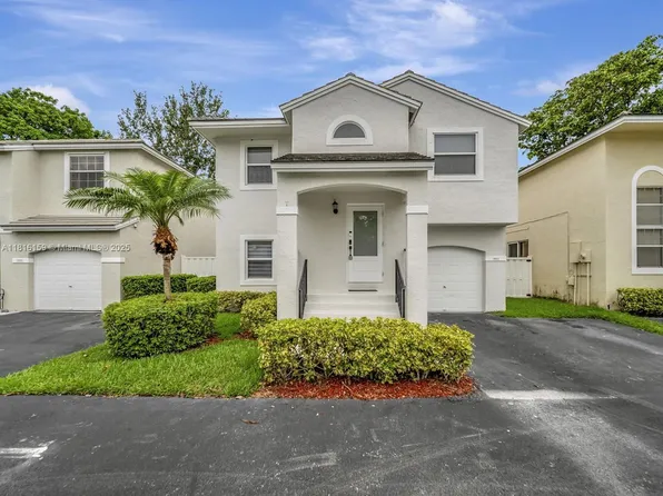 9883 NW 2nd St, Plantation, FL 33324