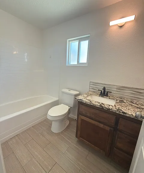 16732 Cutting St — Photo 9