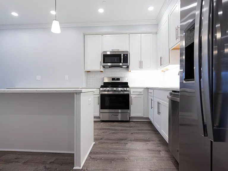 113 Kenrick St #1E — Photo 13