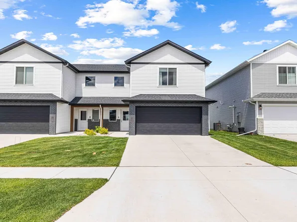 1445 68th Ave S, Fargo, ND 58104