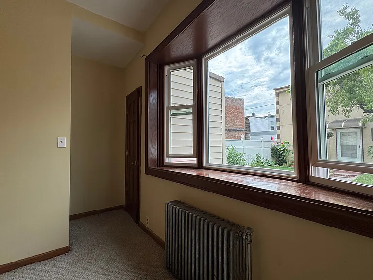 1912 Harman St #1 — Photo 12