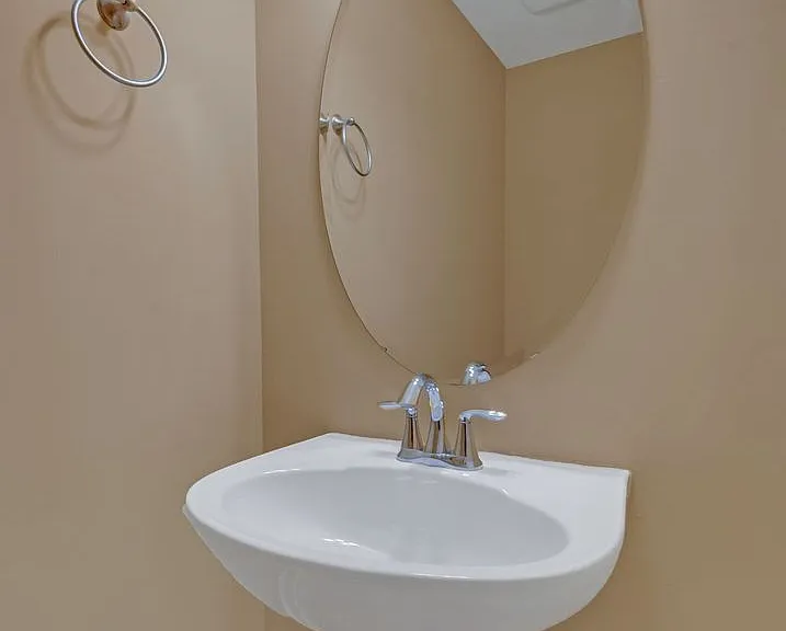 1072 Woodbury Falls Dr — Photo 35