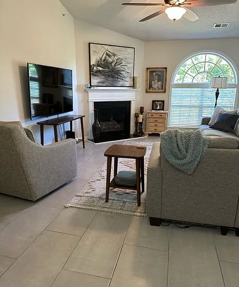 6118 Hedgecock Cir #3C — Photo 8