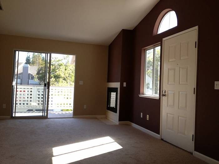 Light & Bright w/Vaulted