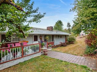 813 NE 2nd St, Winlock, WA 98596