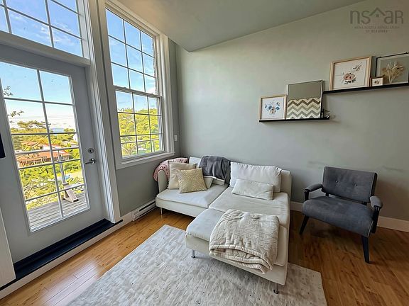 5th image of 151 Ritchie St #304