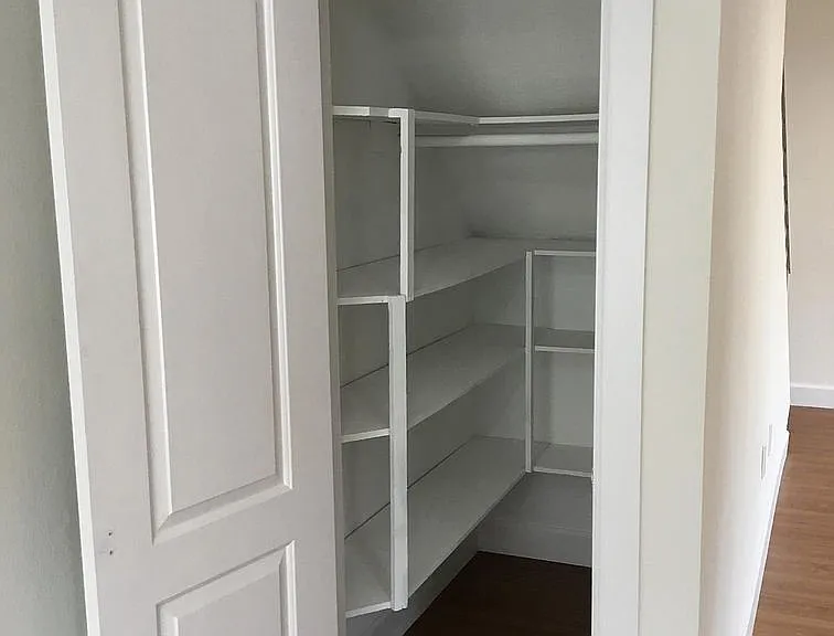 17902 Baron Cir — Photo 12