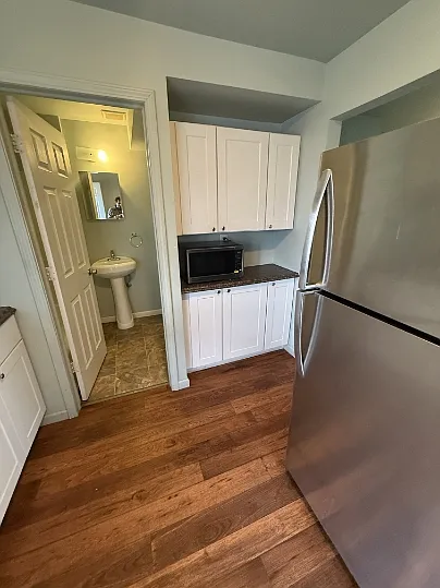 1308 Hanford Ave #3 — Photo 5