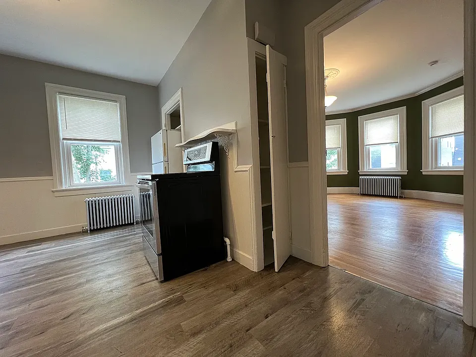 14 Amy St #2