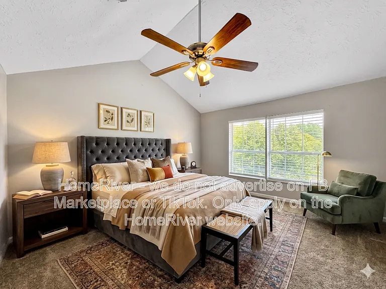 178 Marsh Glen Dr — Photo 4