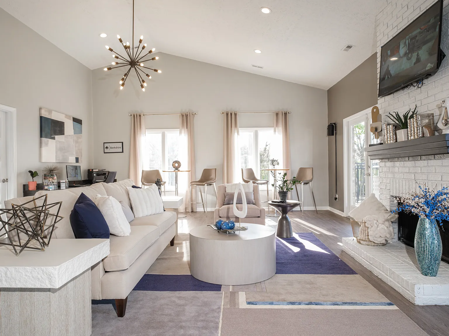Sterling Park Apartments — Photo 4